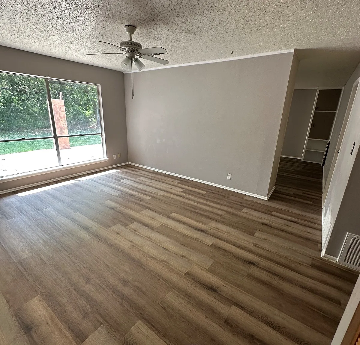 3 bed, 1168 sqft, $1,850 — Photo 2