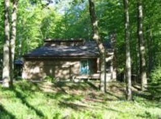8292 Woodloft Trl, Harbor Springs, MI 49740