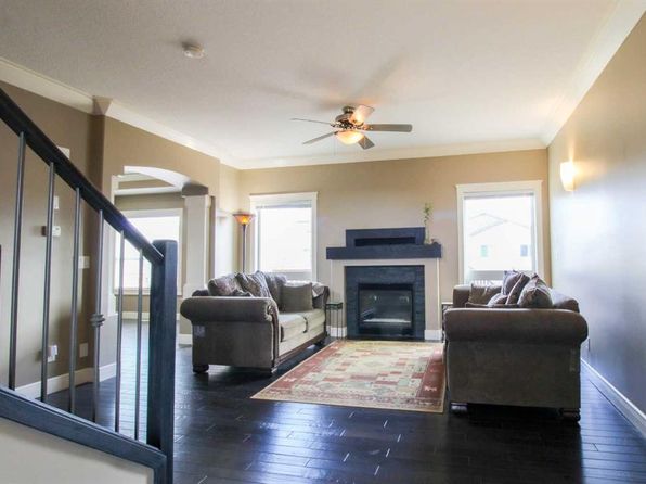 11805 SW 87th St, Grande Prairie, AB T8X 0H3