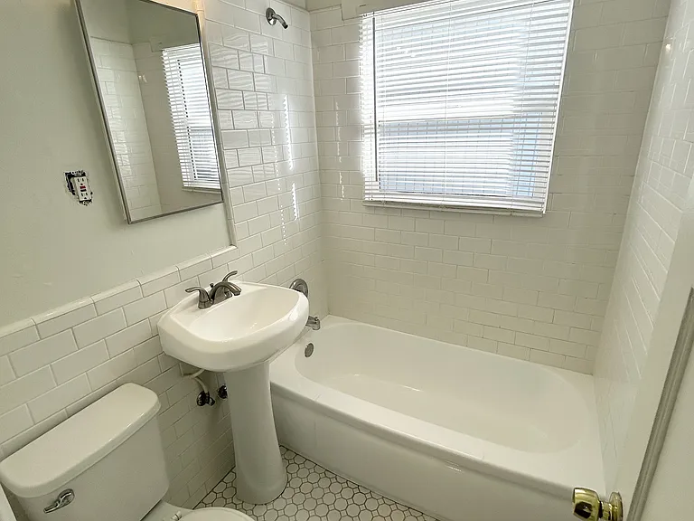 3818 1st Ave — Photo 14