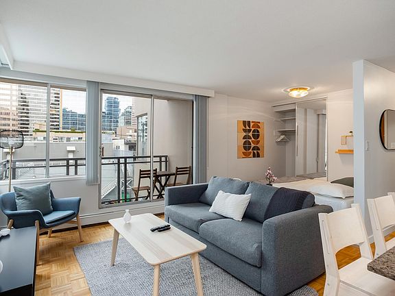 4th image of 1033 Haro St #407