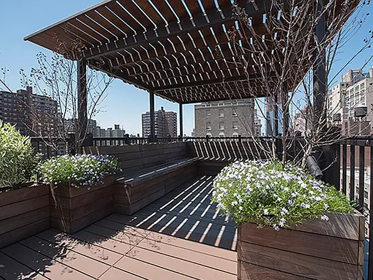 308 W 30th St #2F — Photo 10
