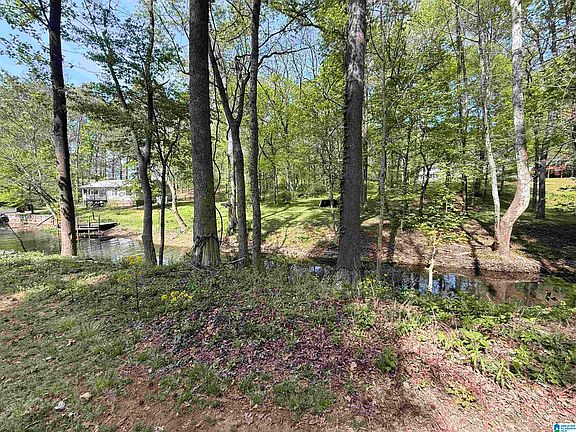 5th image of 4 Dogwood Rd #4