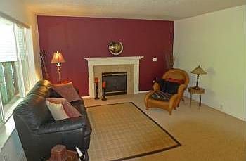 3rd image of 1243 NE Parkside Dr