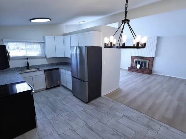 1859 Delia Ave, Akron, OH 44320