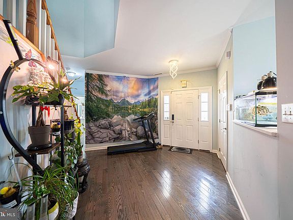 4th image of 2672 Honeysuckle Ln