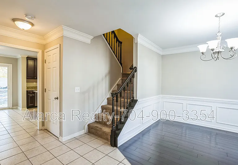 12222 Wickson Ct — Photo 4