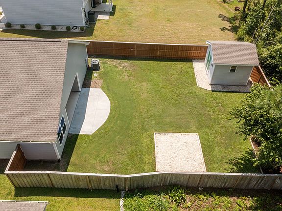 Completely Fenced In Back Yard!