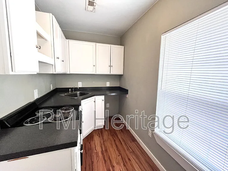 103 W Martin Luther King Jr Blvd #3 — Photo 5