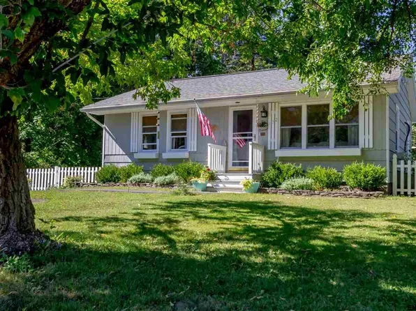 132 Van Aernem Rd, Malta, NY 12020