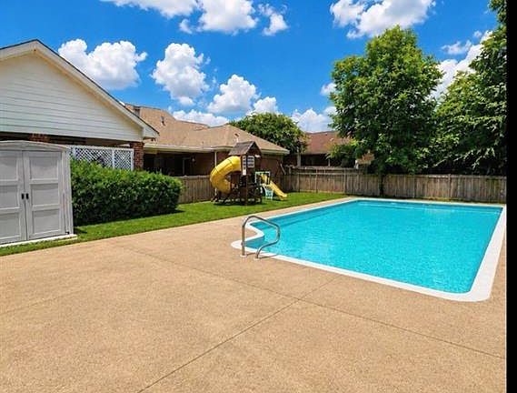 3rd image of 1549 Tara Ln