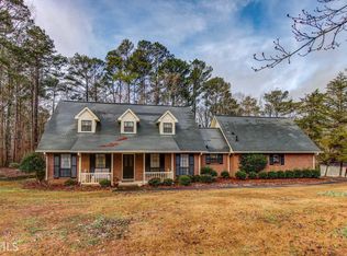 210 Oak Leaf Dr, Stockbridge, GA 30281