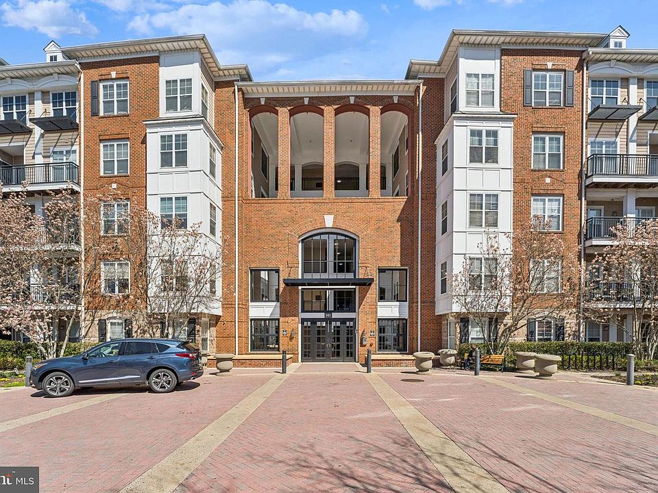 1st image of 501 Hungerford Dr APT 459