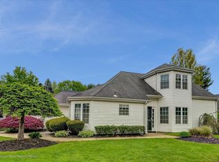 15 Wildflower Ct, Freehold, NJ 07728