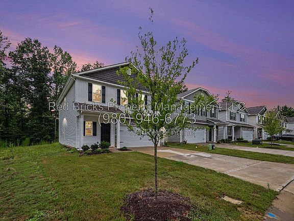4th image of 2132 Clapham Ct