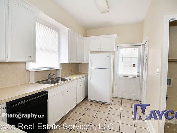 4th image of 114 Herndon St
