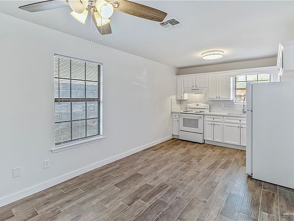 5th image of 1408 Pine St #A