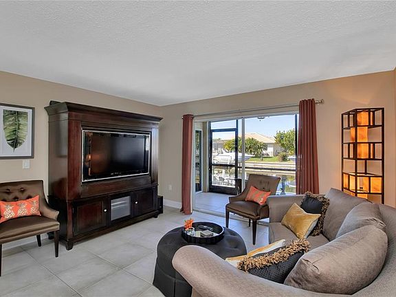 4th image of 1335 Mineo Dr APT B