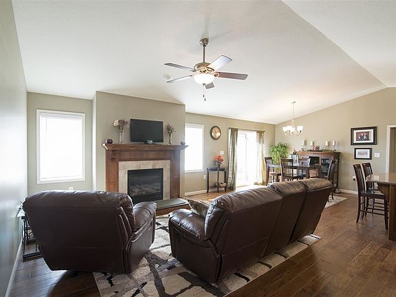 4th image of 1033 Lobdell Dr