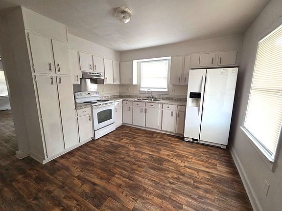 3rd image of 2727 Peanut Rd