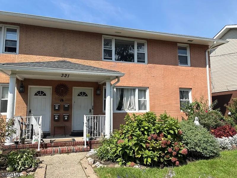 321 Malcolm Ave