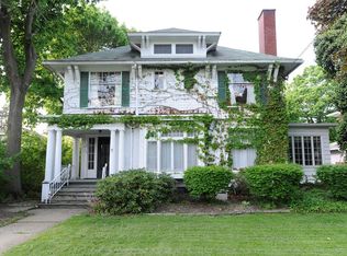 820 W Water St, Elmira, NY