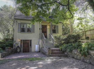 1331 Oxford Pl, Charlottesville, VA 22903