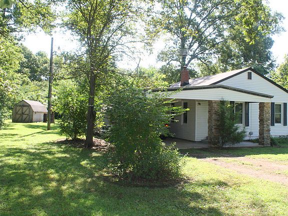 2nd image of 1574 County Road 8230