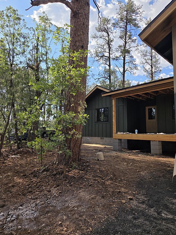 1144 W Navajo Ln - Property Image