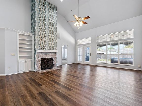 3rd image of 11937 N Mustang Rd