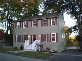 27 1/2 Wendell St, Saugus, MA 01906