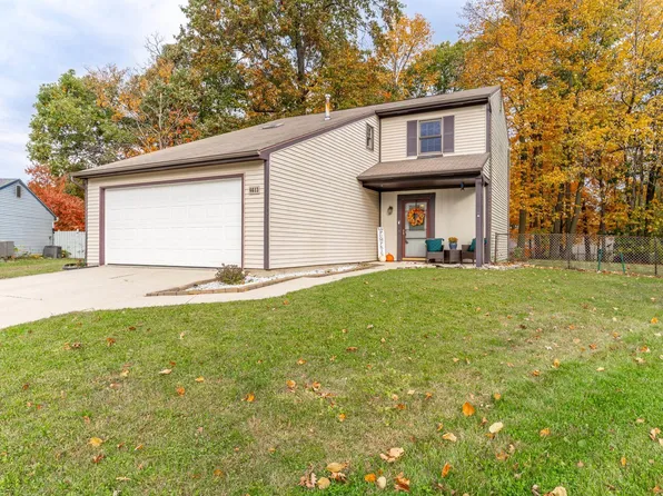 6613 Meadow Wood Pl, Fort Wayne, IN 46825