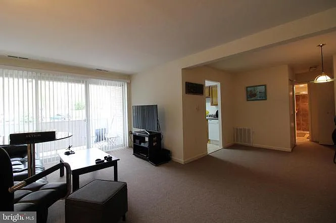 1 bed, 763 sqft, $1,550 — Photo 1