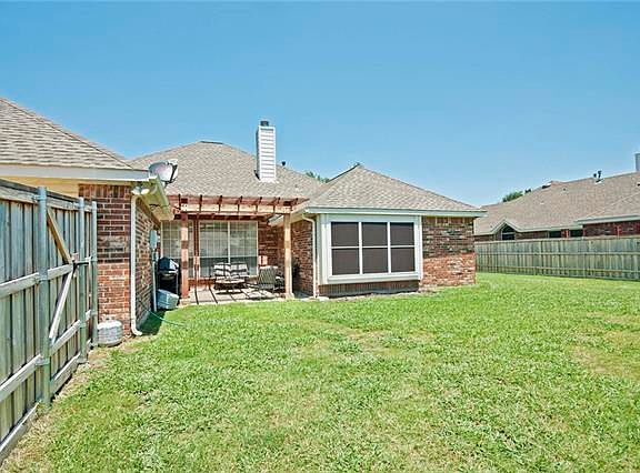 4th image of 7405 Meadowwood Dr