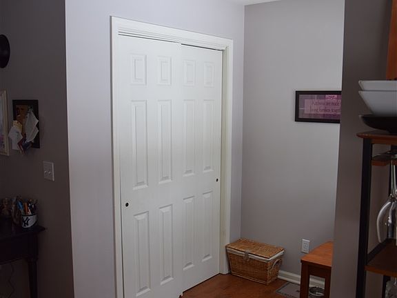 4th image of 125 Farr Ln