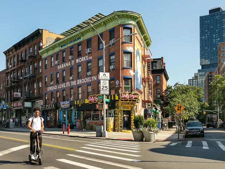 19 Rockwell Pl #24E — Photo 39