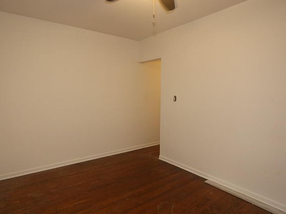 2nd image of 3026 N Halsted St APT 1C