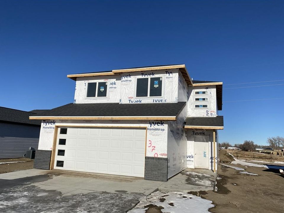 2nd image of 3706 Amity Cir SE