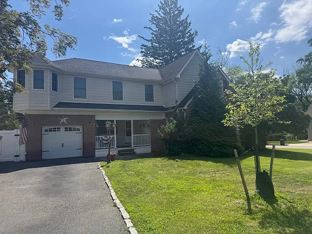 57 Eckerson Ave — Photo 2