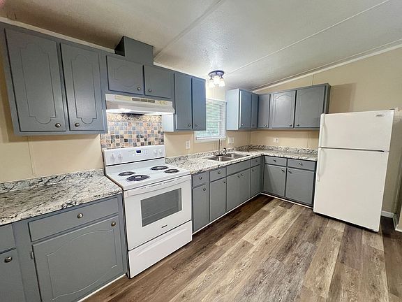 4th image of 4092 Mountain Rd