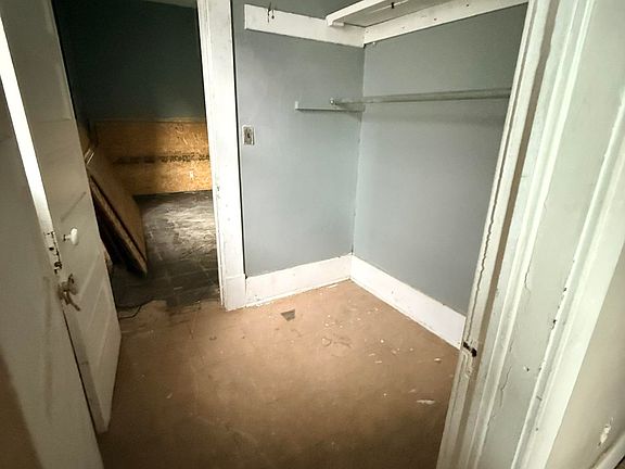4th image of 643 W Hendryx Ave