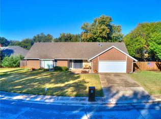 5 S Trail Ridge Rd, Edmond, OK 73012