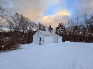 9 Lake St, New Vineyard, ME 04956