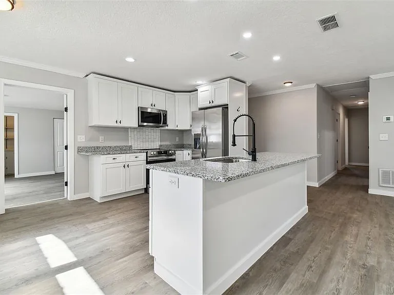 535 W Palmeden Dr — Photo 19