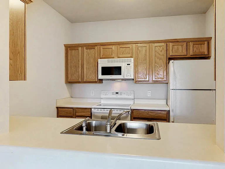 Mansions at Jordan Creek — Photo 80