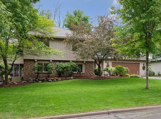 1101 Bluebill Bay Rd, Burnsville, MN 55306