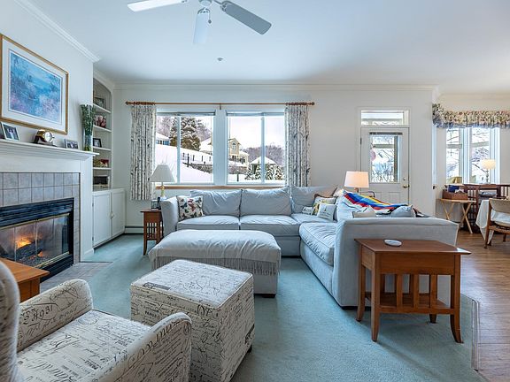 3rd image of 27 Fountain Way