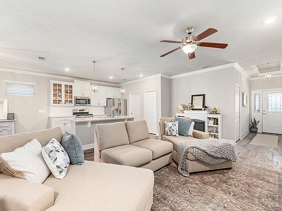 4th image of 6640 SW Lugano Ct