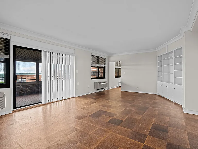 Broadview Apartments — Photo 24