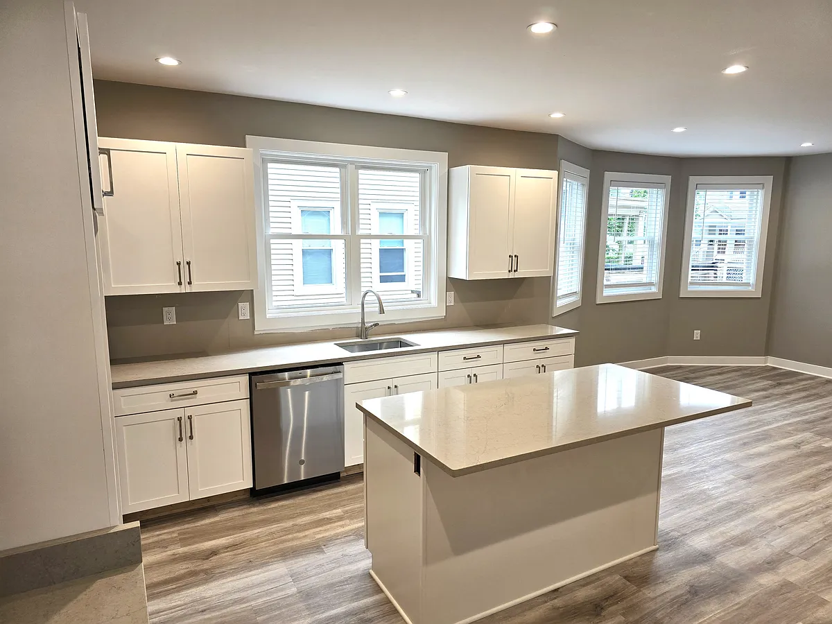 Building Photo - 39 Fiske St #1